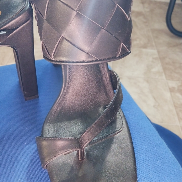 High heal mules - Picture 6 of 7